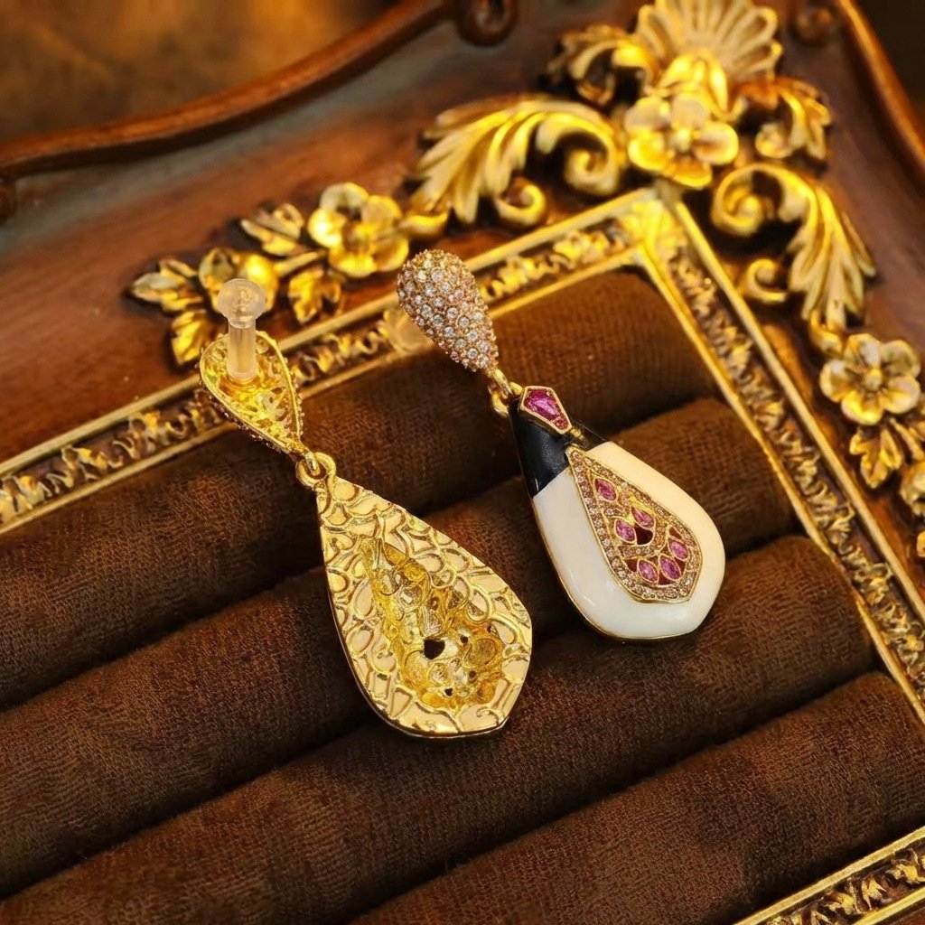Vintage Palace Style Mother-of-Pearl Pink Stone Teardrop Earrings - Image 3