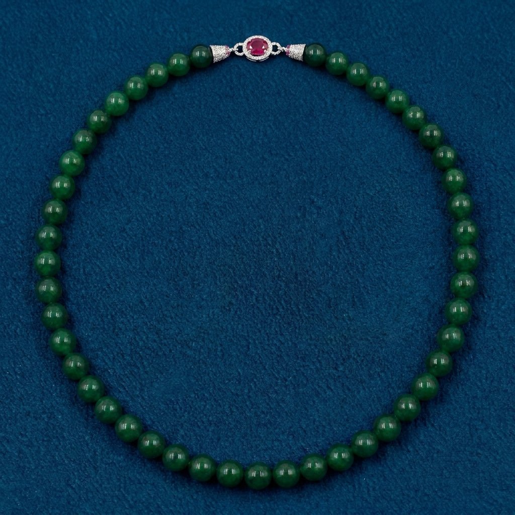 Vintage Eastern Inspired Deep Green Glass & Ruby-Tone Contrast Jewelry Set - Image 4