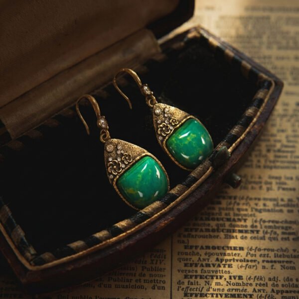 Vintage Palace Style Green Resin Stud & Drop Earrings