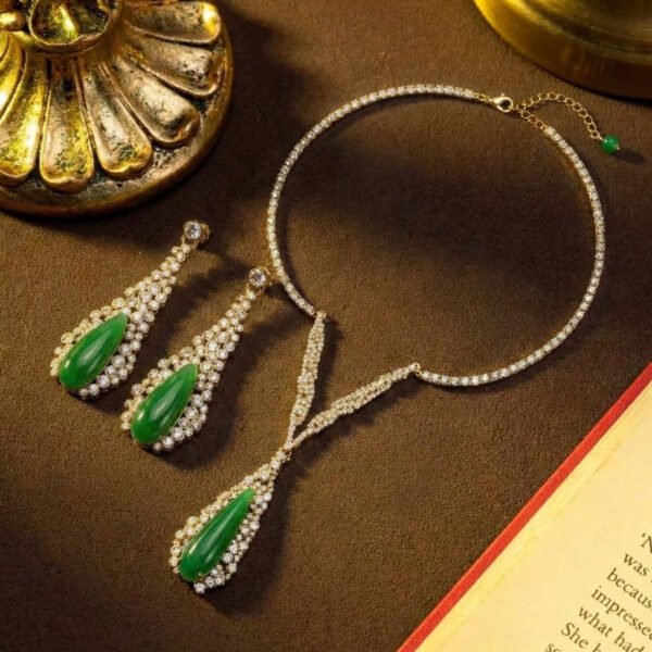 Vintage Eastern Inspired Waterdrop Glass Pave Zircon Set