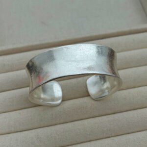 Hollow C-Shape Wide Bangle