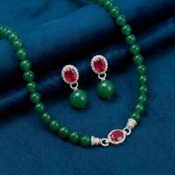 Vintage Eastern Inspired Deep Green Glass & Ruby-Tone Contrast Jewelry Set