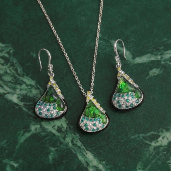 Vintage Luxury Green Resin Teardrop Jewelry Set