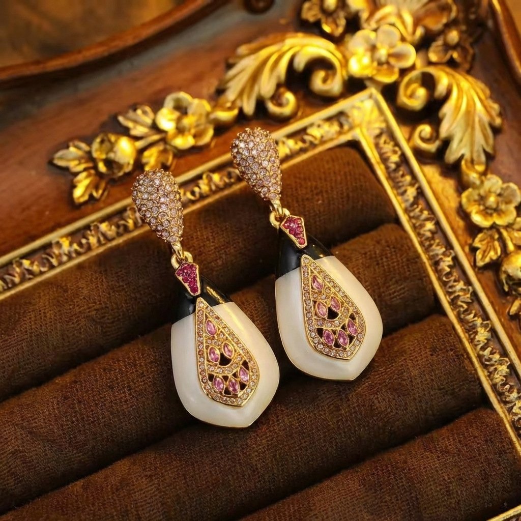 Vintage Palace Style Mother-of-Pearl Pink Stone Teardrop Earrings