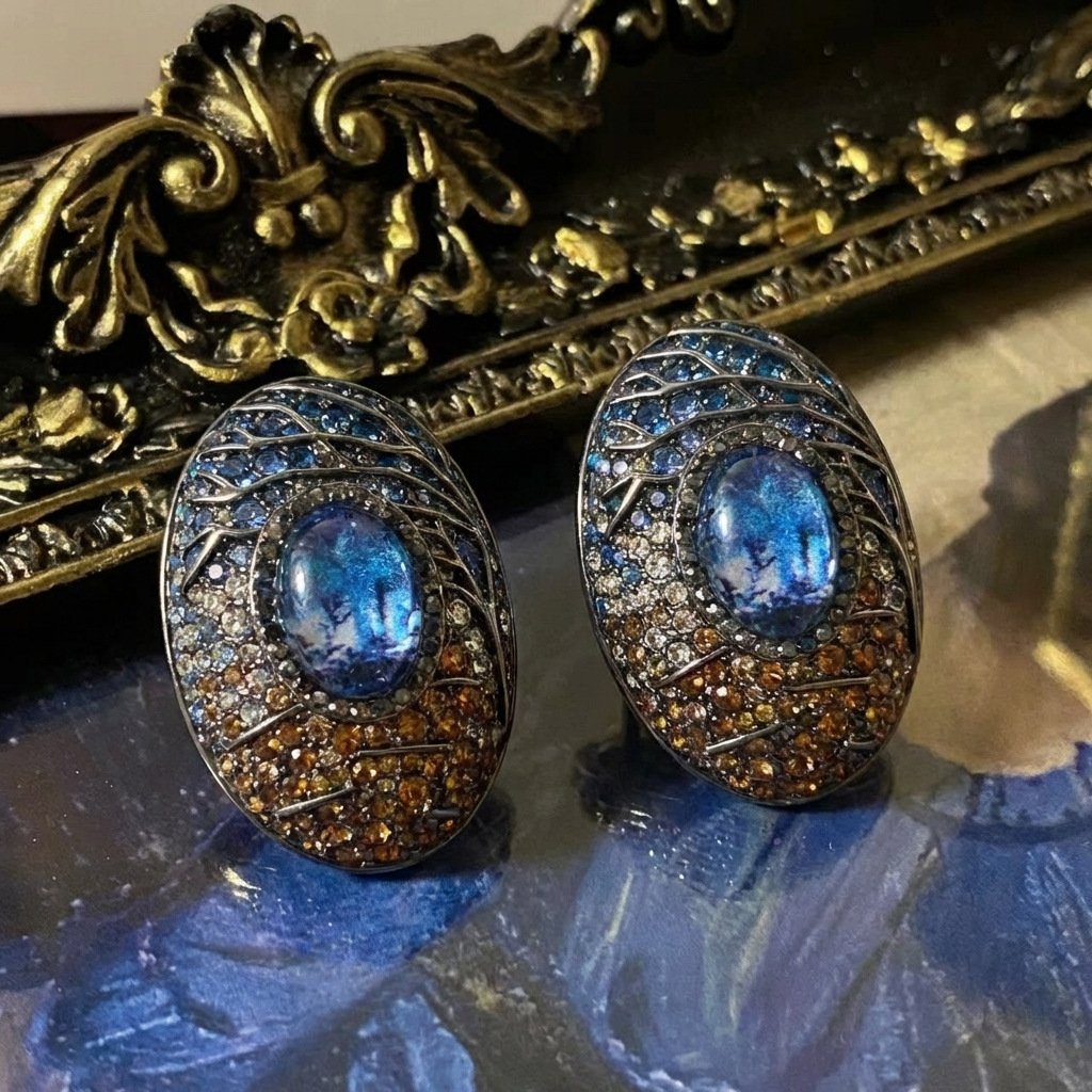 Vintage Unique Design Oval Glass Brooch & Earring Set - Image 3