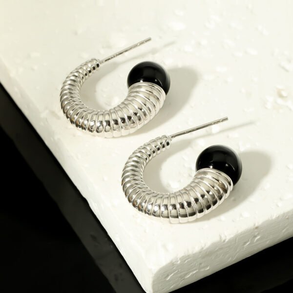 Spiral C Pearl Earrings